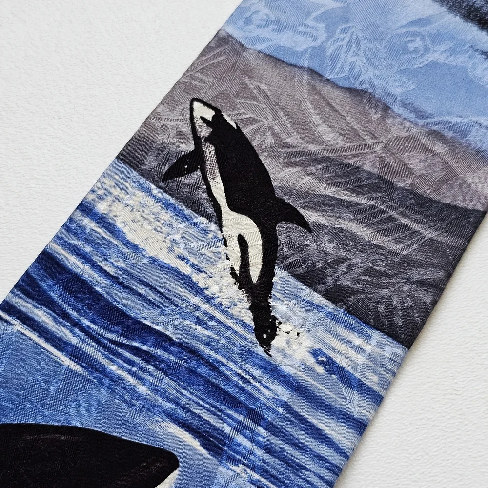 Endangered Species Orca Killer Whale 100% Silk Tie Ocean Novelty Vintage Tie